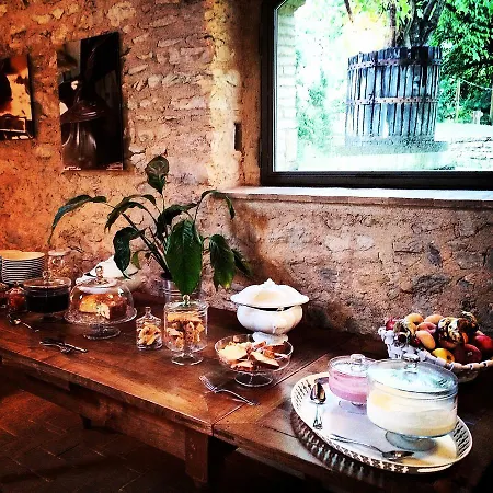 Farm stay Borgo Della Marmotta