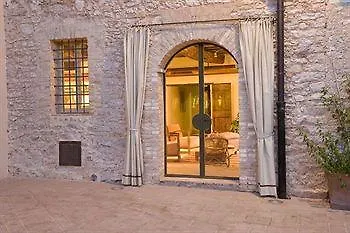 Borgo Della Marmotta בית חווה